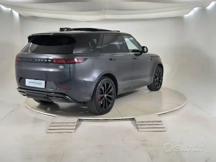Land Rover Range Rover Sport 2023 photo 2