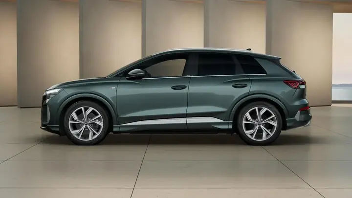 Audi Q4 E-Tron photo 3
