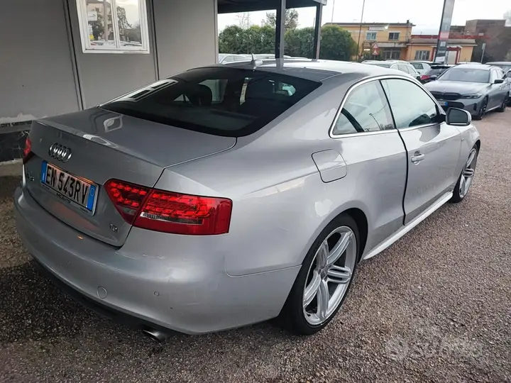 Audi A5 2010 photo 5