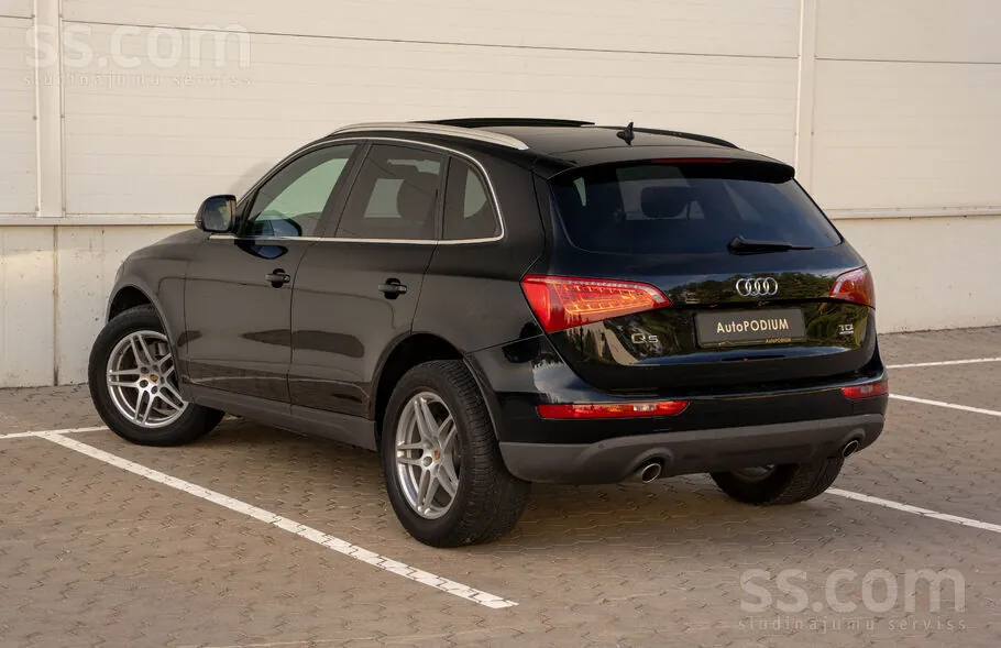 Audi Q5 2010 photo 3