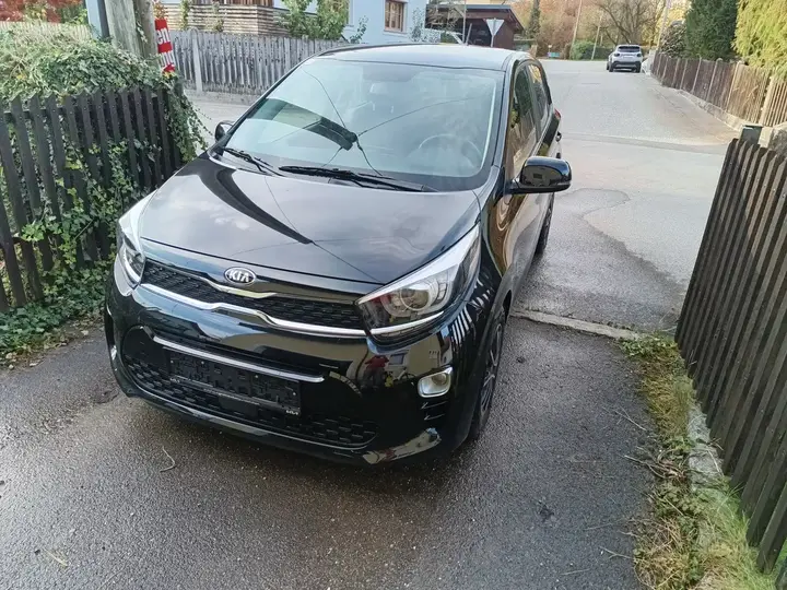Kia Picanto 2021 photo 2