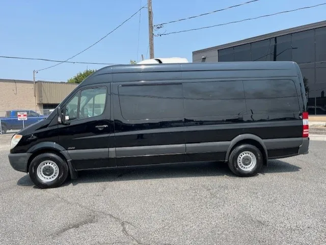 Mercedes-Benz Sprinter 2011 photo 2