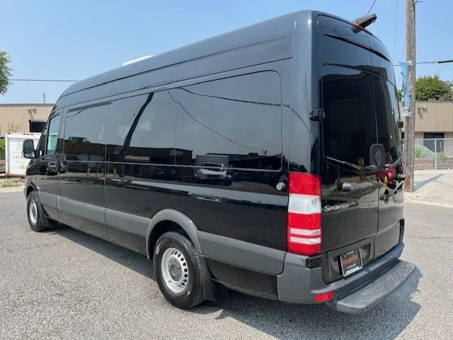 Mercedes-Benz Sprinter 2011 photo 4