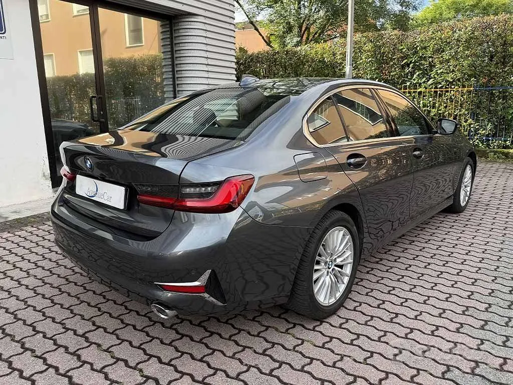 BMW 320I 2022 photo 5