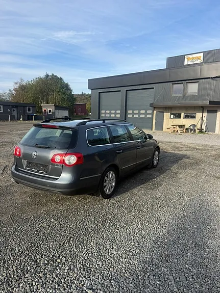 Volkswagen Passat 2010 photo 5
