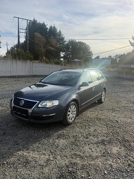 Volkswagen Passat 2010 photo 2