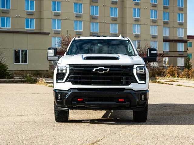Chevrolet Silverado 3500Hd 2026 photo 3
