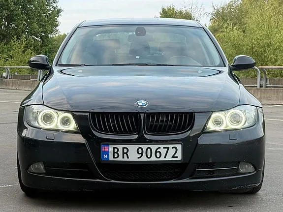BMW 330I 2005 photo 2