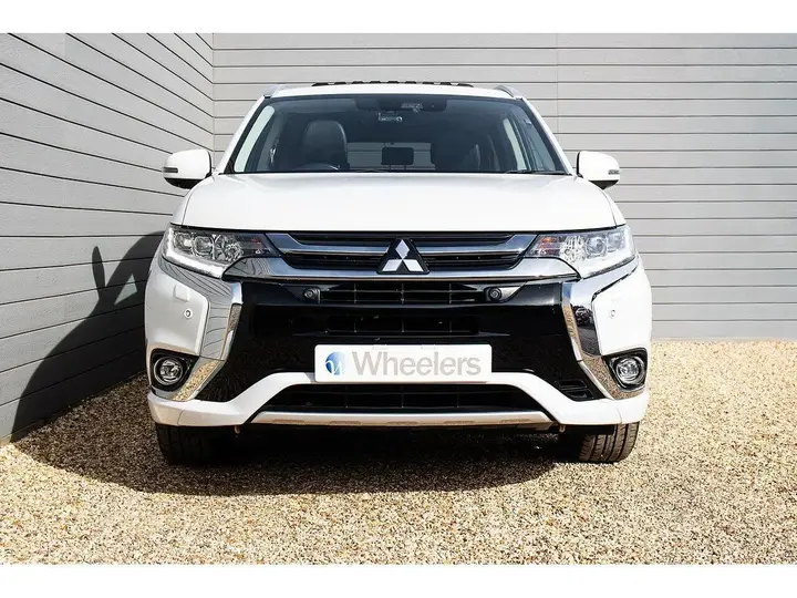 Mitsubishi Outlander 2017 photo 5