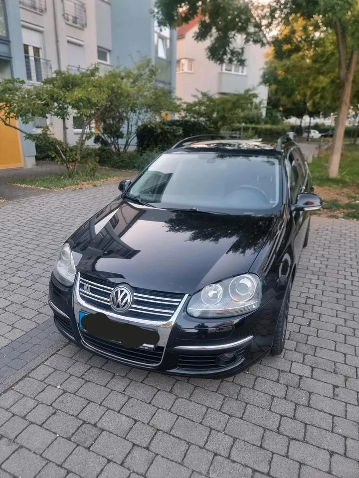 Volkswagen Golf V