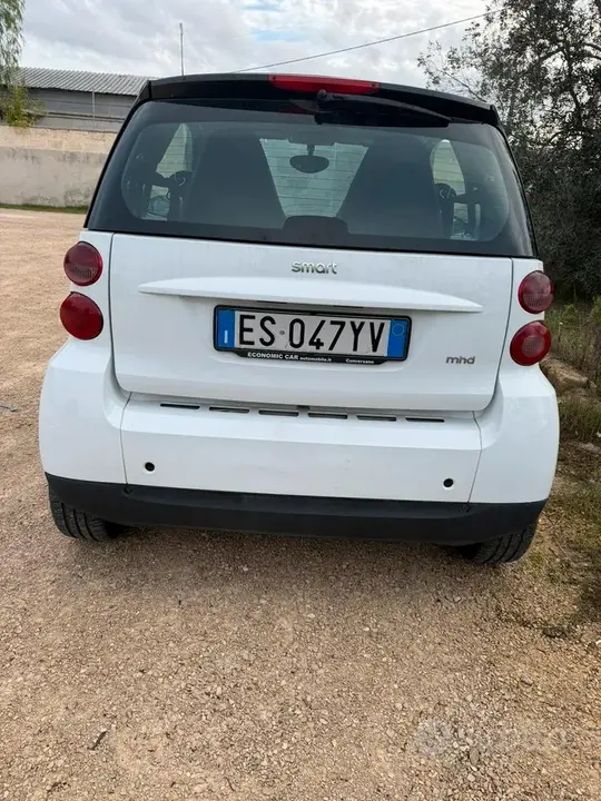 Smart Fortwo 2010 photo 4
