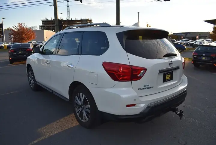 Nissan Pathfinder 2019 photo 3