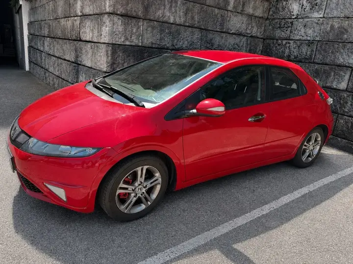 Honda Civic 2012 photo 2