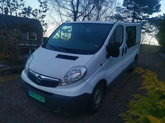 Opel Vivaro 2012 photo 2