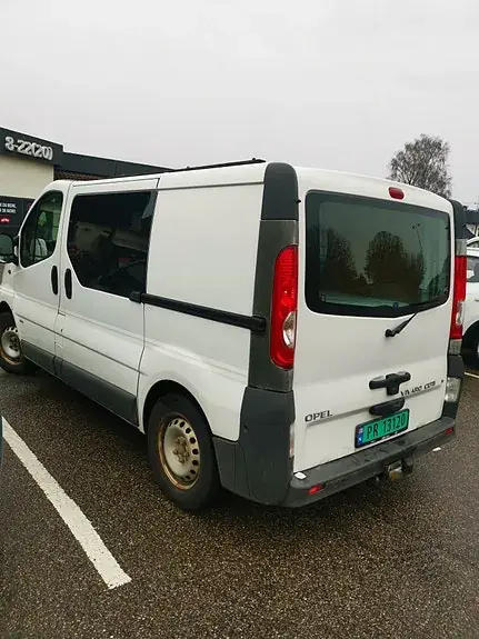 Opel Vivaro 2012 photo 4