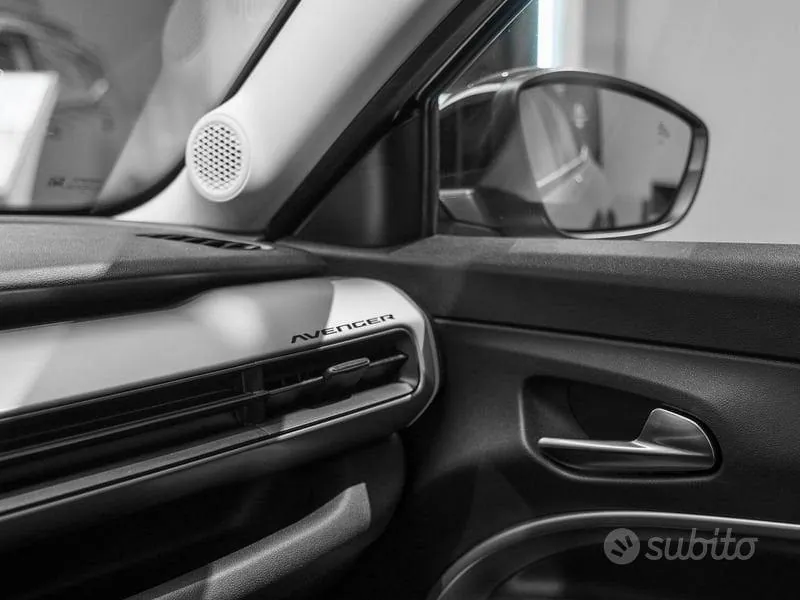 Jeep Avenger 2026 photo 5