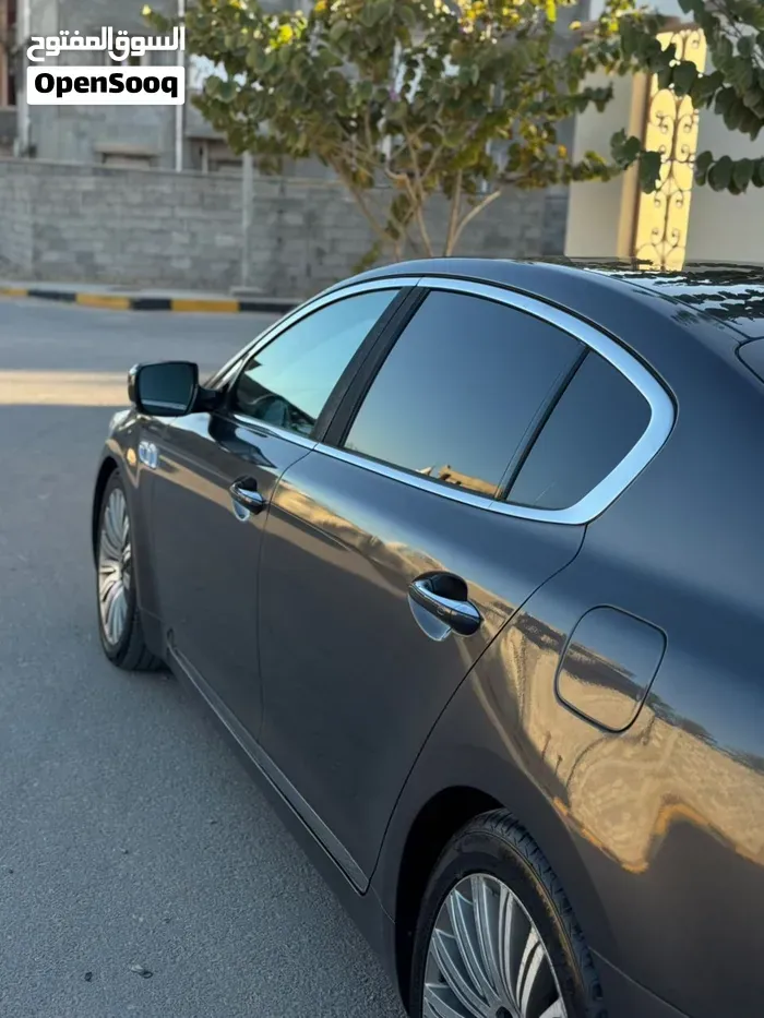 Kia Quoris 2013 photo 4