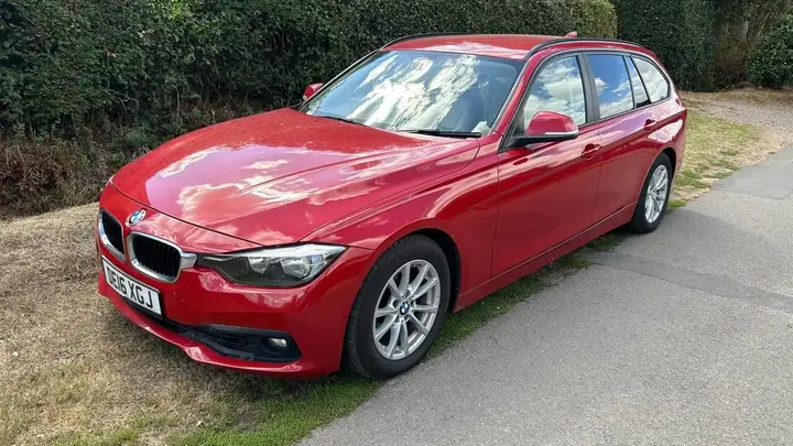 BMW 3 Series 2016 photo 2
