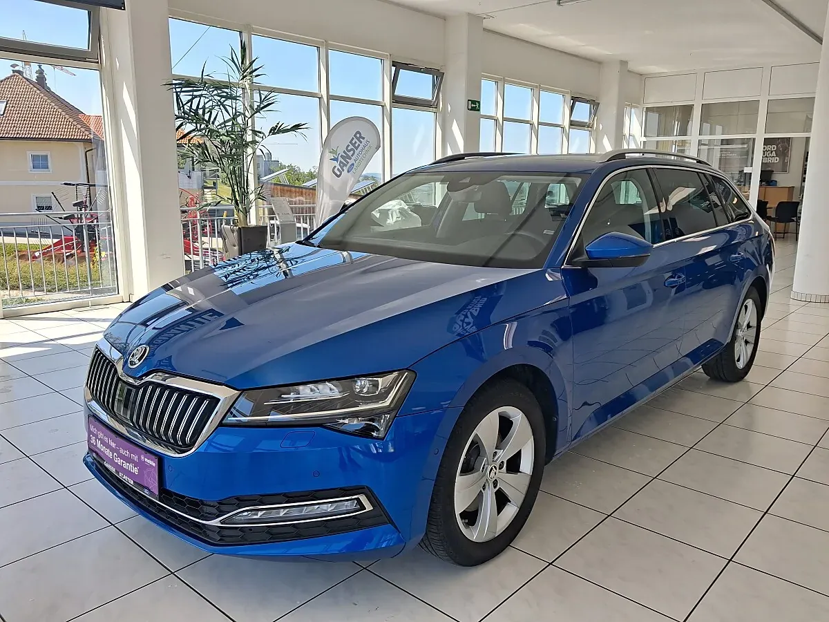 Skoda Superb 2022 photo 3
