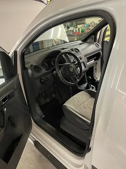 Volkswagen Caddy 2011 photo 2