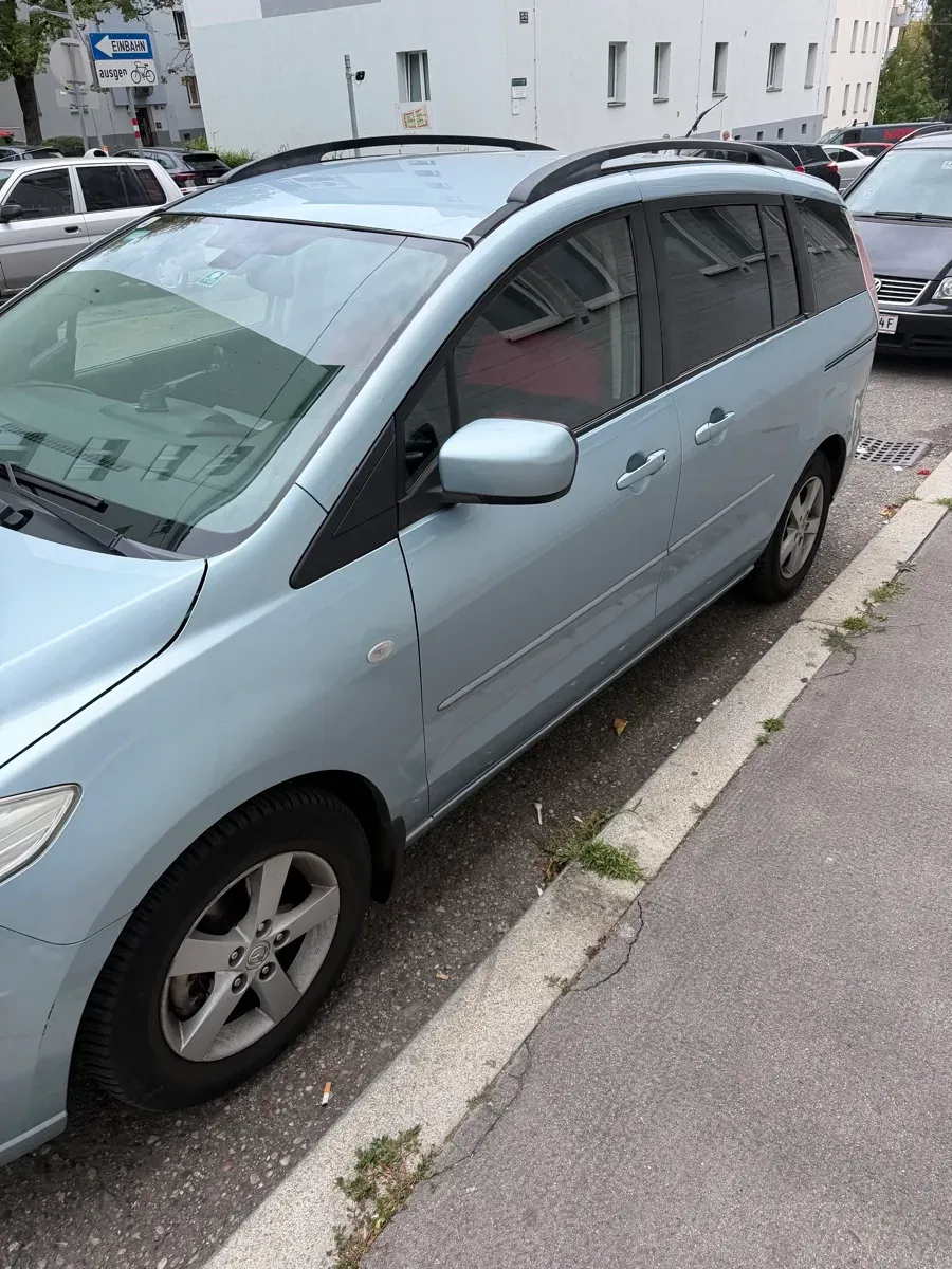 Mazda Mazda5 2008 photo 3