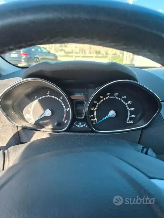 Ford Fiesta 2016 photo 5