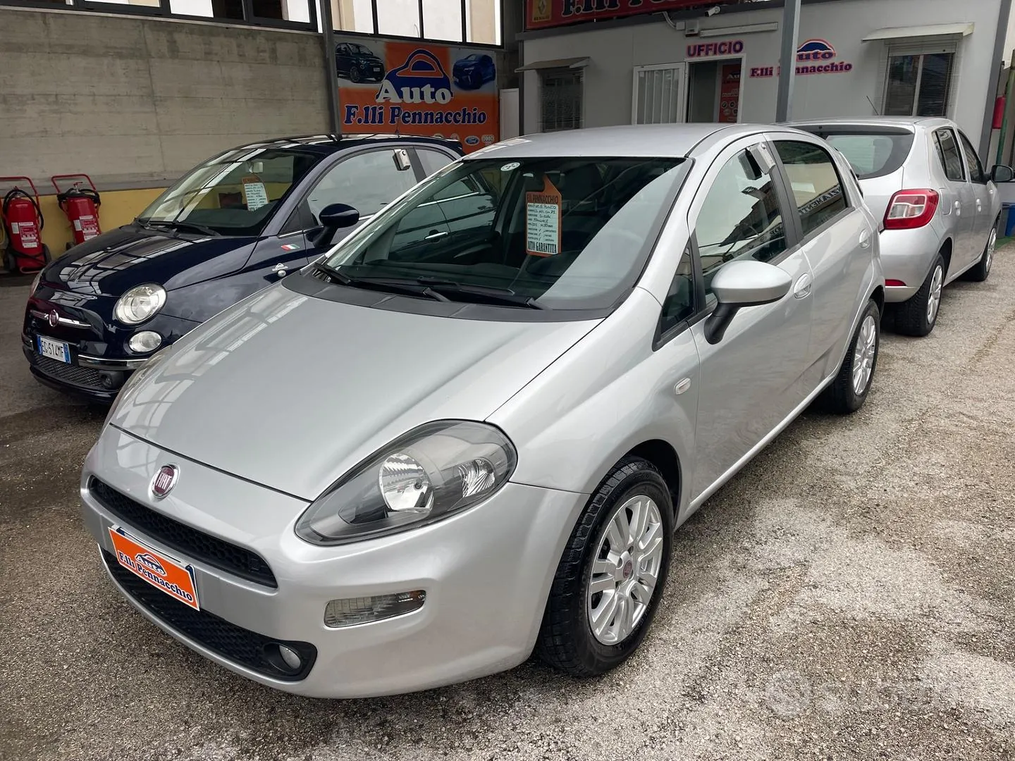 Fiat Punto 2012 photo 2