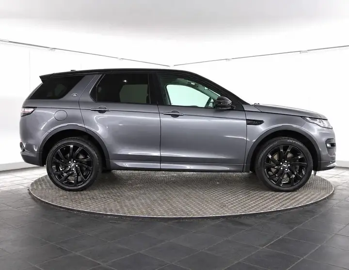 Land Rover Discovery Sport 2018 photo 2