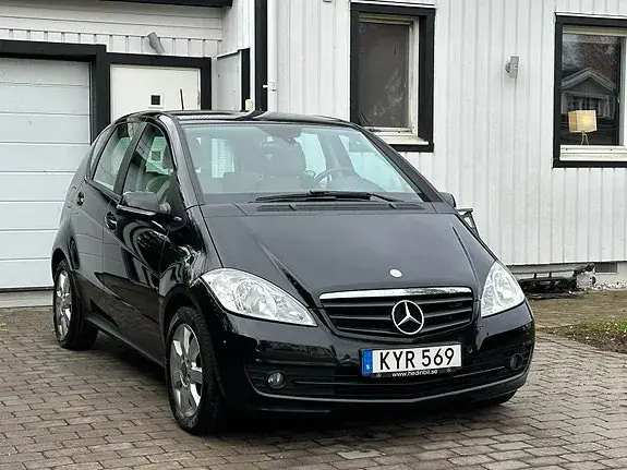 Mercedes-Benz A 160 2011 photo 2
