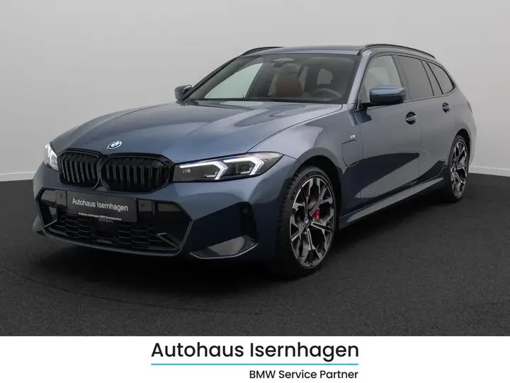 BMW 330E