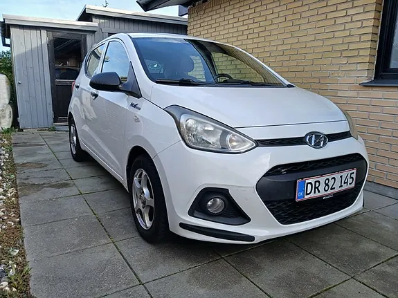 Hyundai I10 2015 photo 2