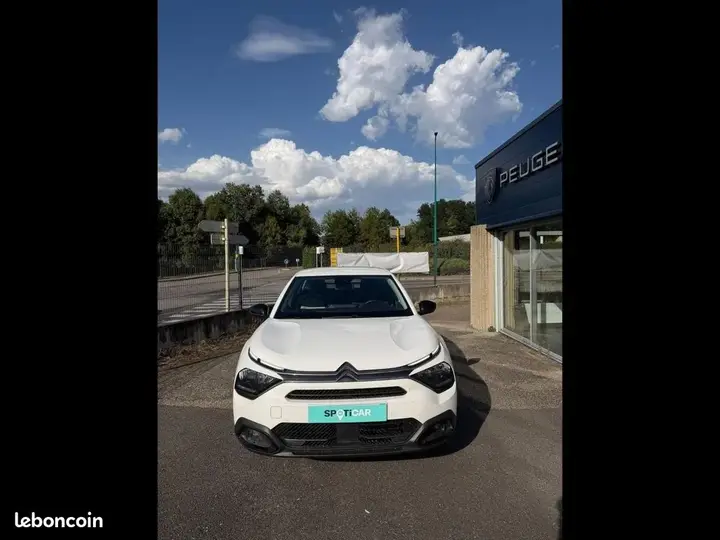 Citroen C4 2023 photo 3