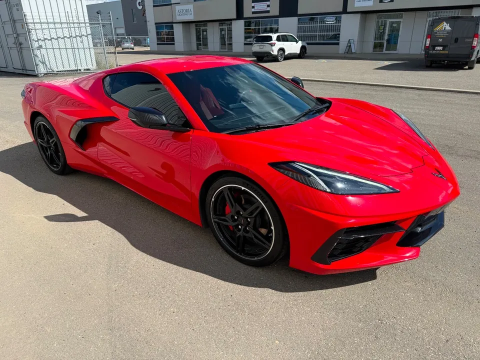 Chevrolet Corvette 2020 photo 2