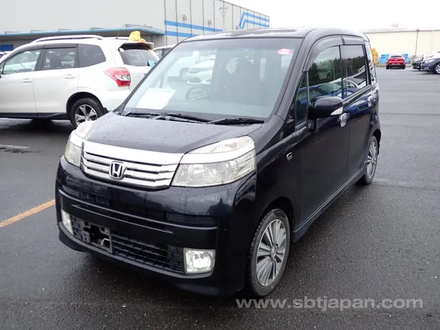 Honda Life 2011 photo 2