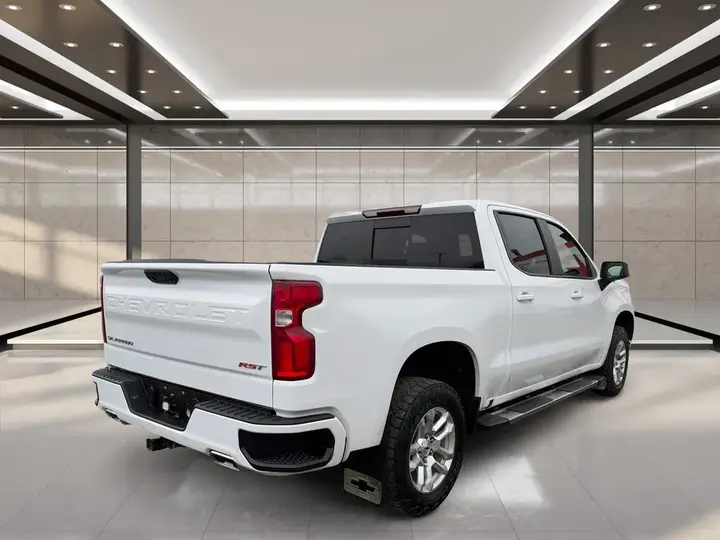 Chevrolet Silverado 1500 2023 photo 3