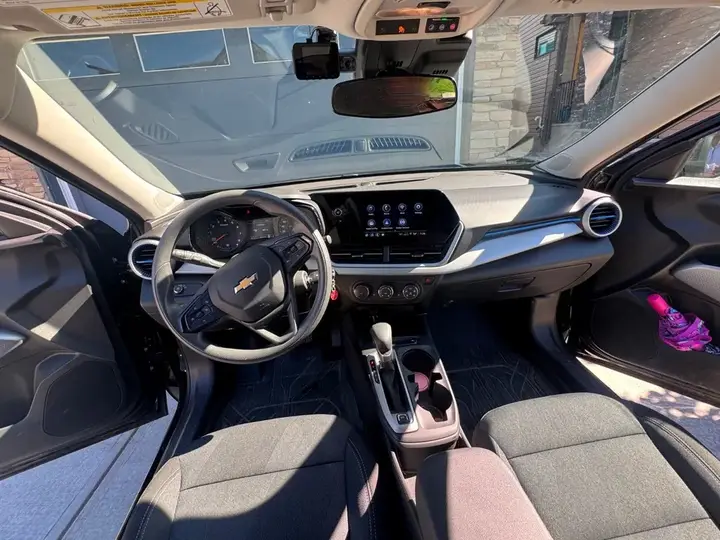 Chevrolet Trax 2025 photo 3