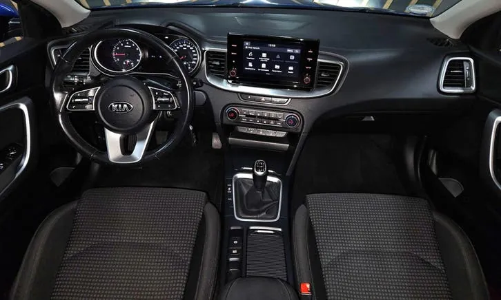 Kia Ceed 2021 photo 3
