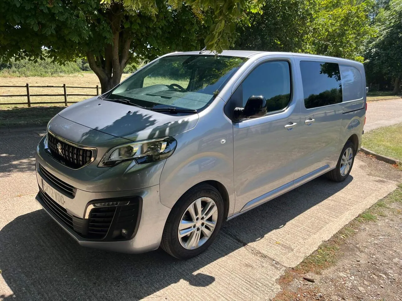 Peugeot Expert 2022 photo 3