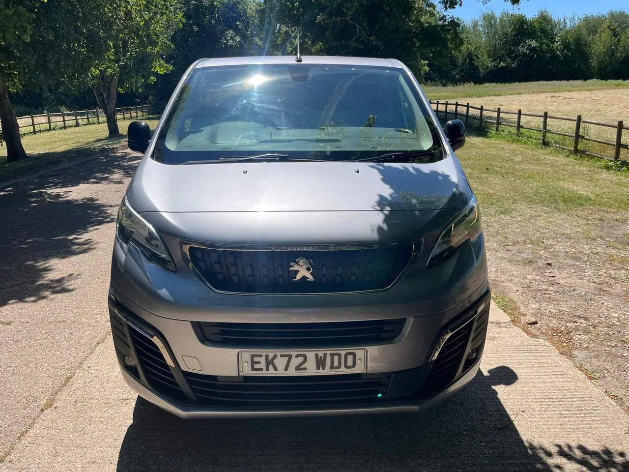 Peugeot Expert 2022 photo 2