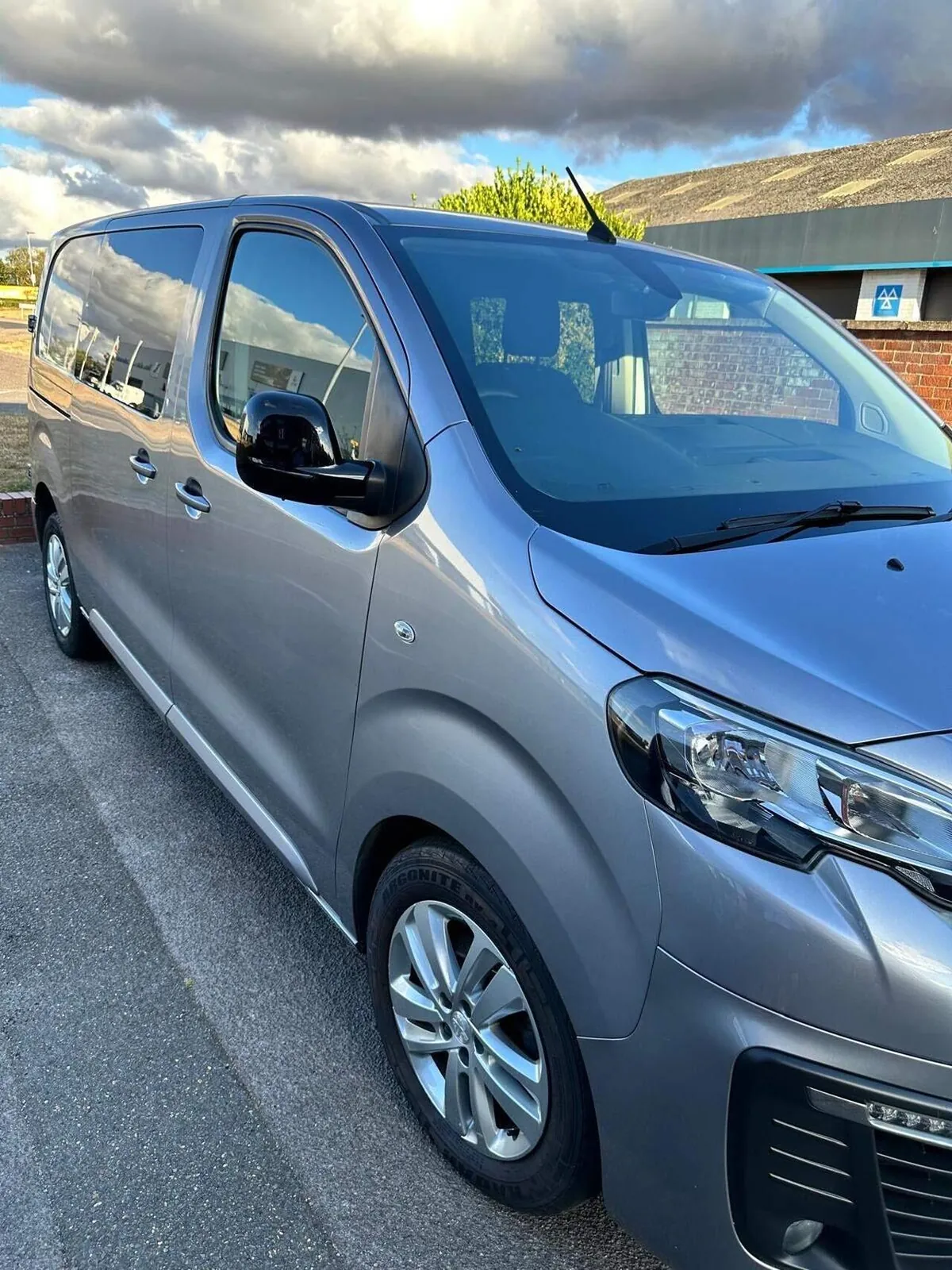 Peugeot Expert 2022 photo 4