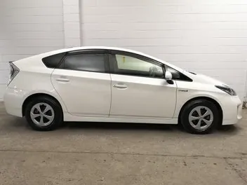 Toyota Prius 2015 photo 4