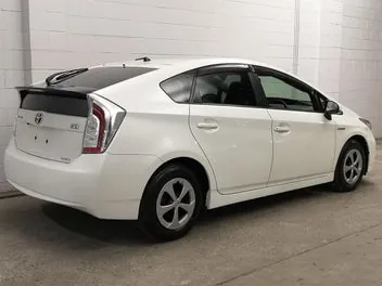 Toyota Prius 2015 photo 3