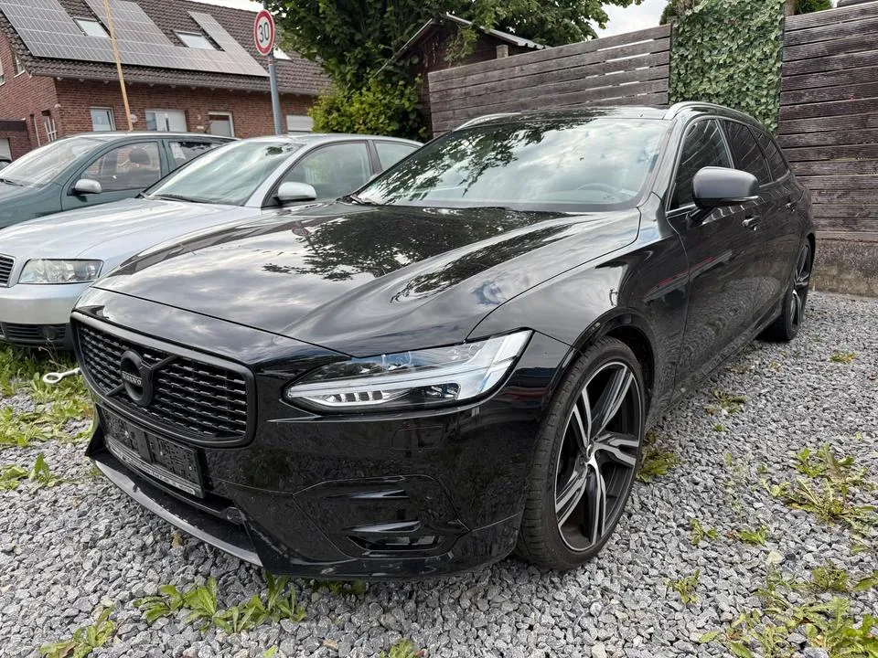 Volvo V90