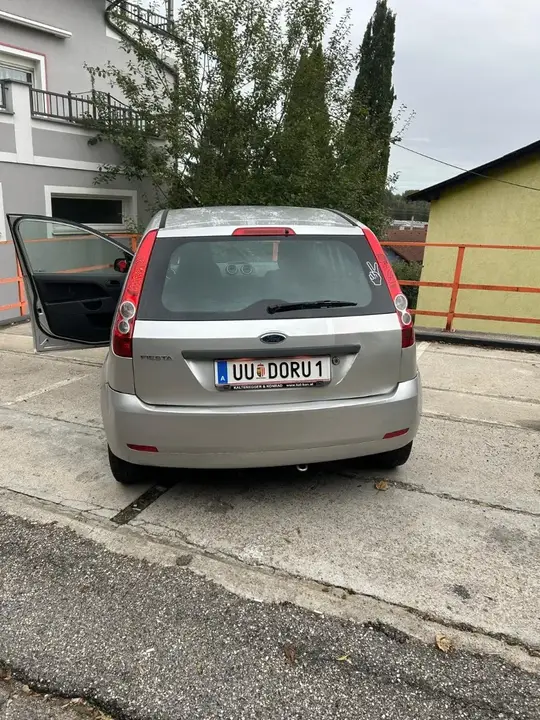 Ford Fiesta 2007 photo 3