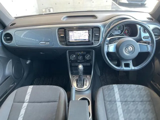 Volkswagen Beatle 2017 photo 2