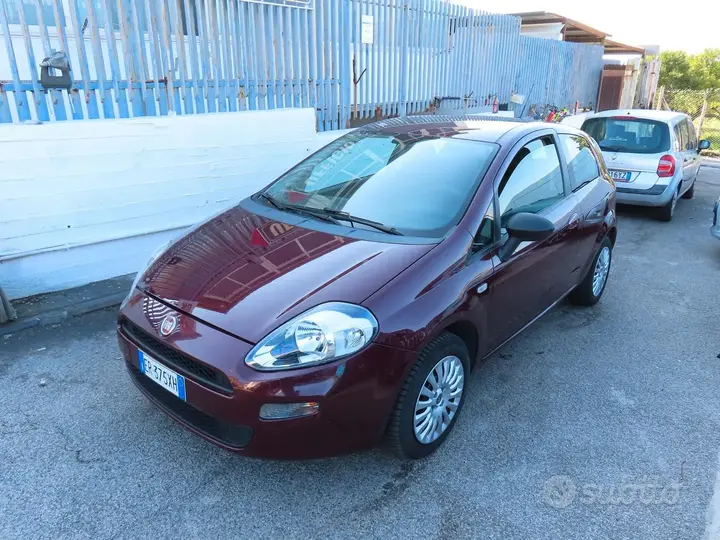 Fiat Punto 2013 photo 2