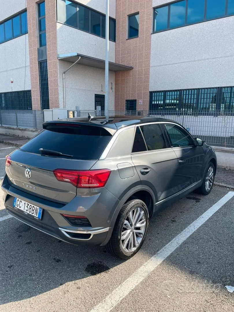 Volkswagen T-Roc 2020 photo 2