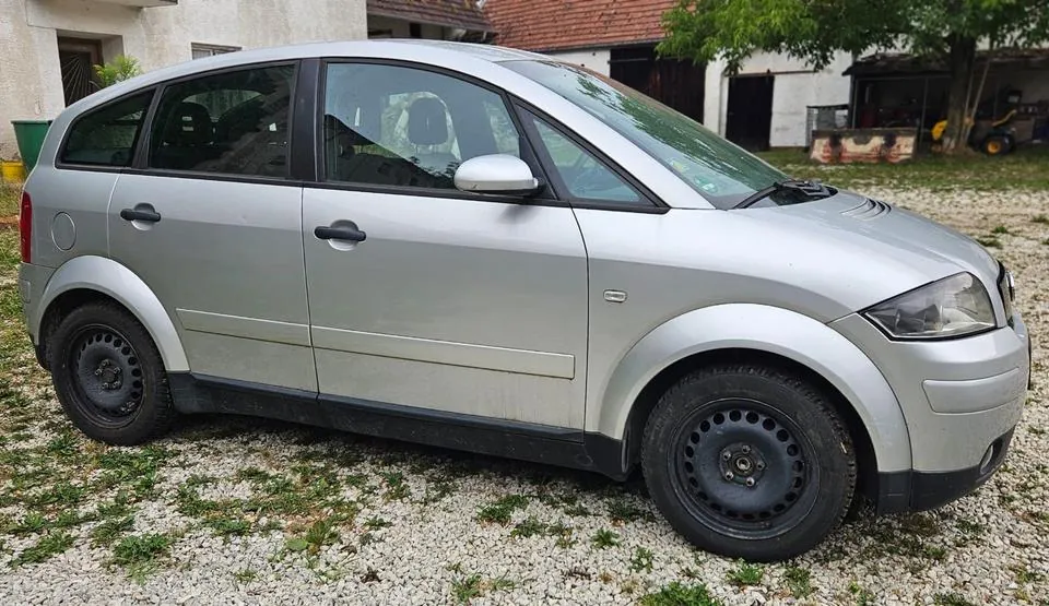 Audi A2