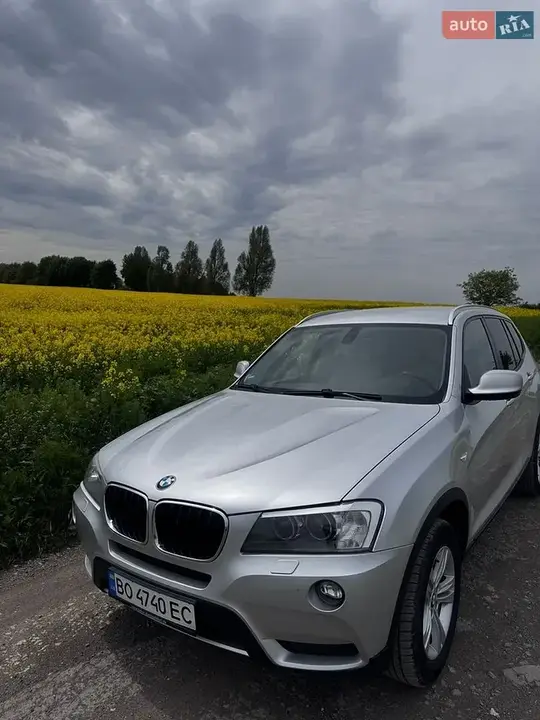 BMW X3 2011 photo 2