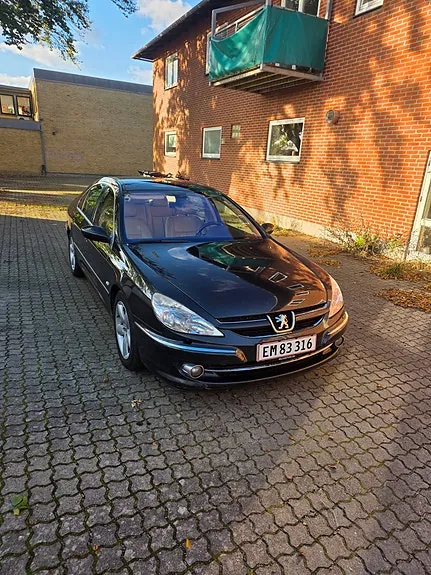 Peugeot 607